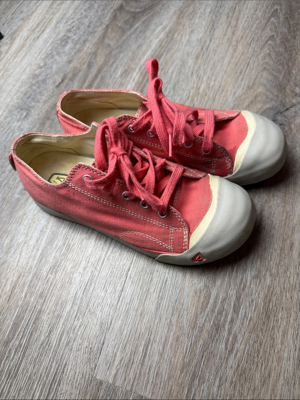 KEEN Coronado Canvas Sneakers Coral/Pink Size 4 Youth/Women’s 5.5-6 - Picture 4 of 13